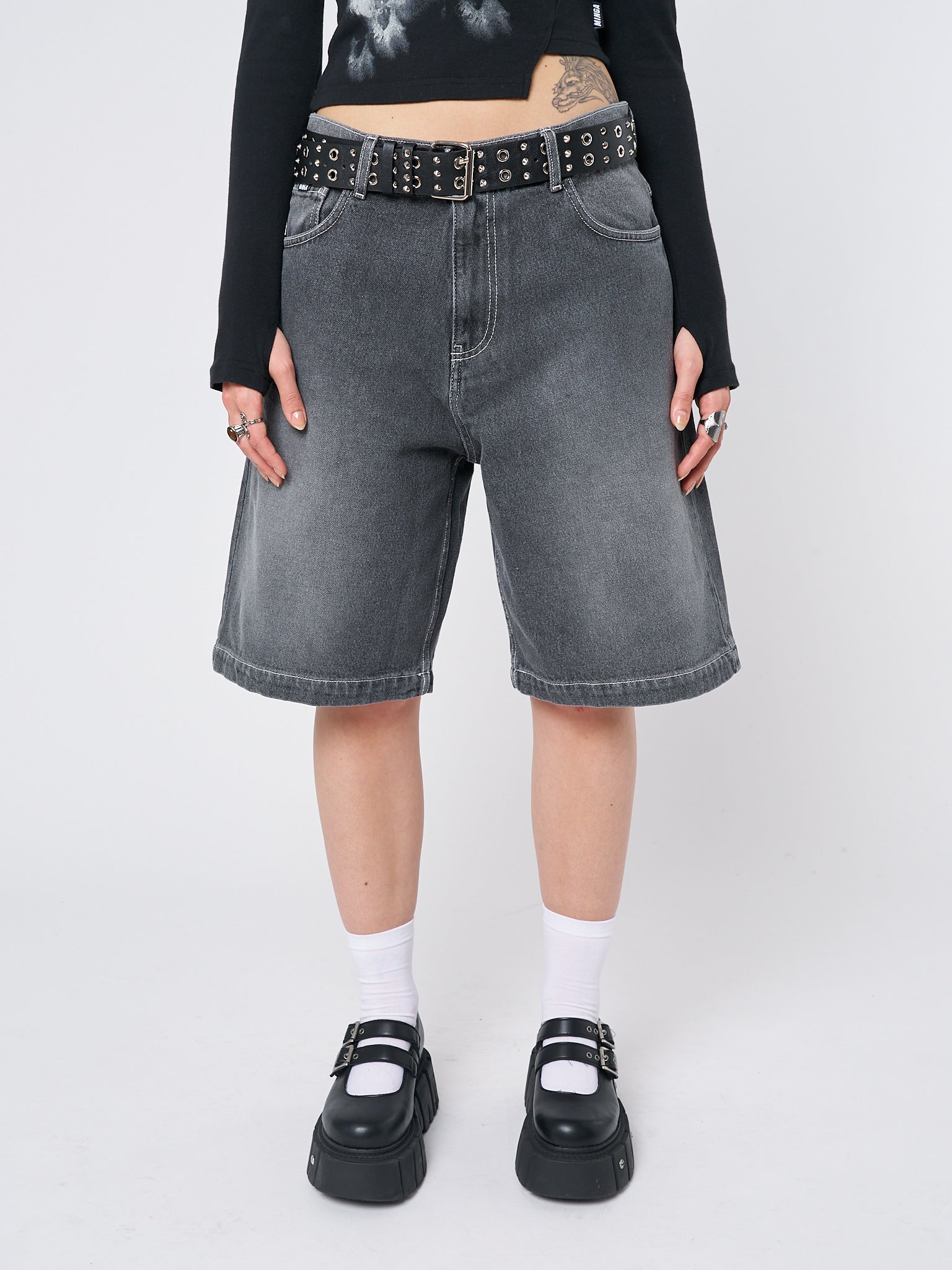 Naida Star Black Jorts - Minga London