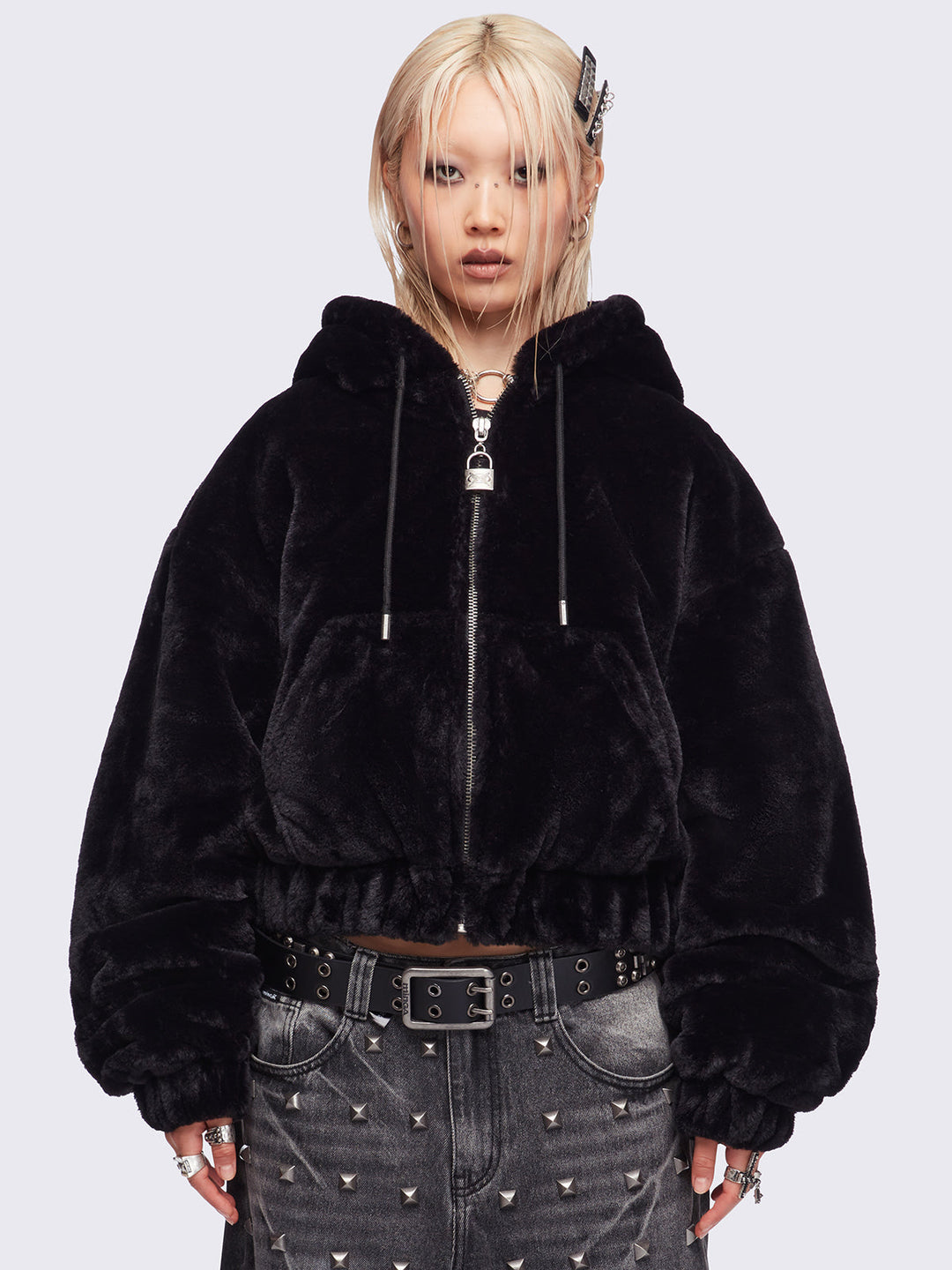 最終値下げleinwande Faux Fur Jacket / Hooded faux fur jacket - Jackets and trench - Women | Bershka