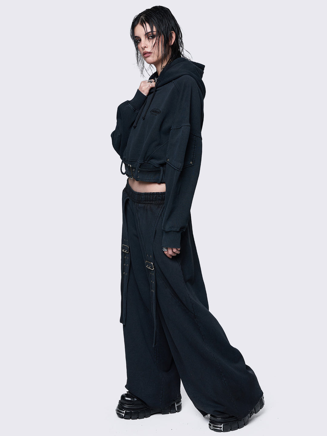 【新品未使用】Bluelea Sideslit sweatpants Black Side slit sweatpants （調整分再販） | Bluelea