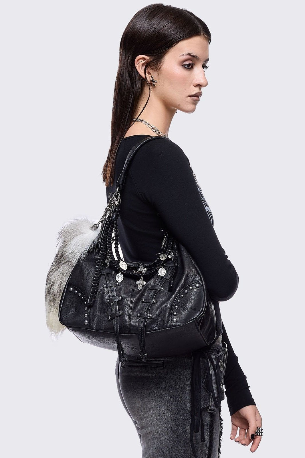 VAULTROOM HOBO BAG / LARGE 新品未開封 デバイスバッグ Studded Black PU Hobo Bag with Cross Charms & Fox Tail Keychain