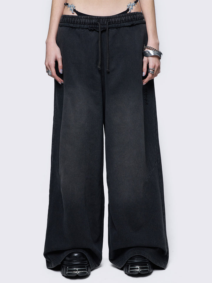 liv-black-wash-