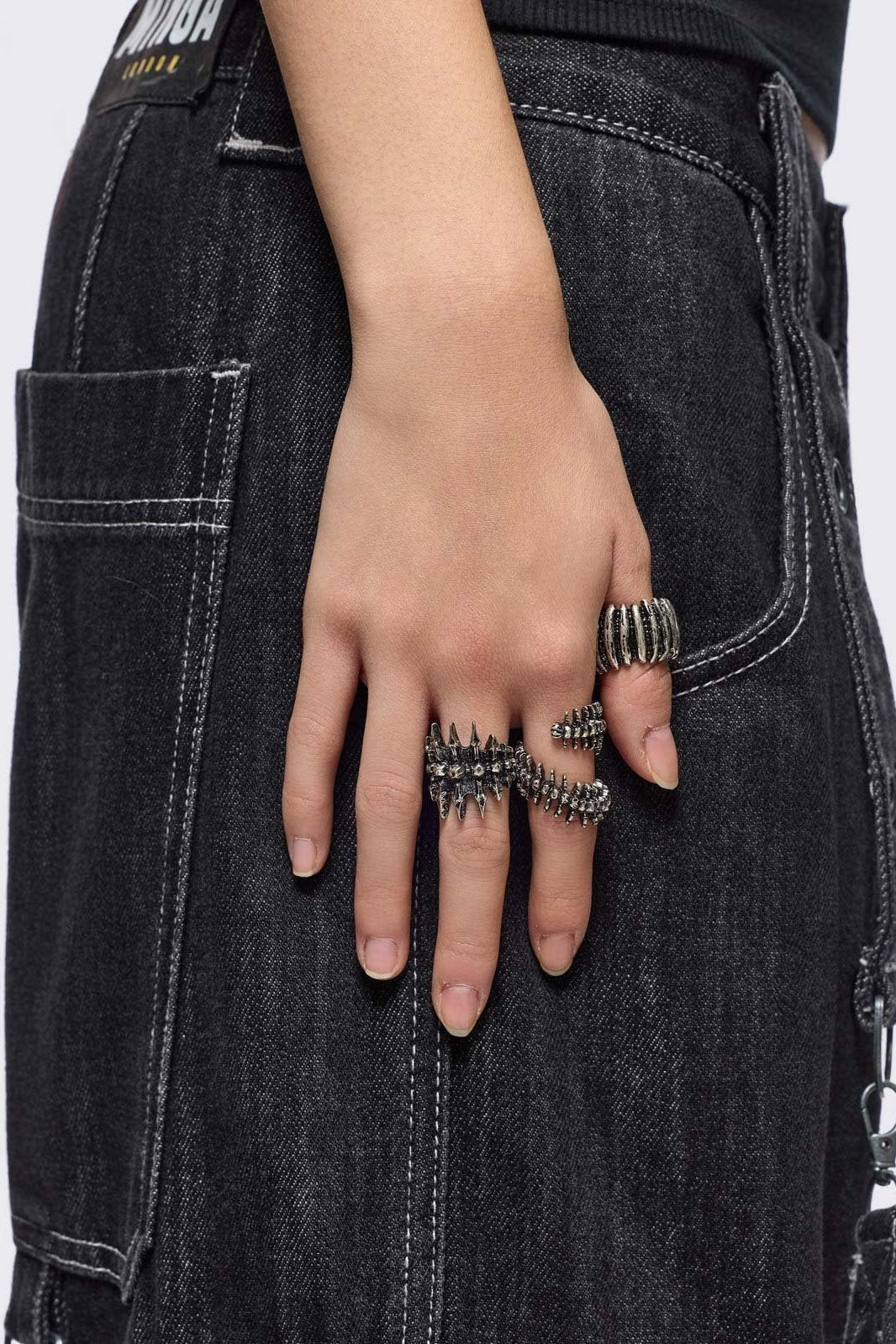 Centipede Ring Set with Antique Silver Finish | Minga London