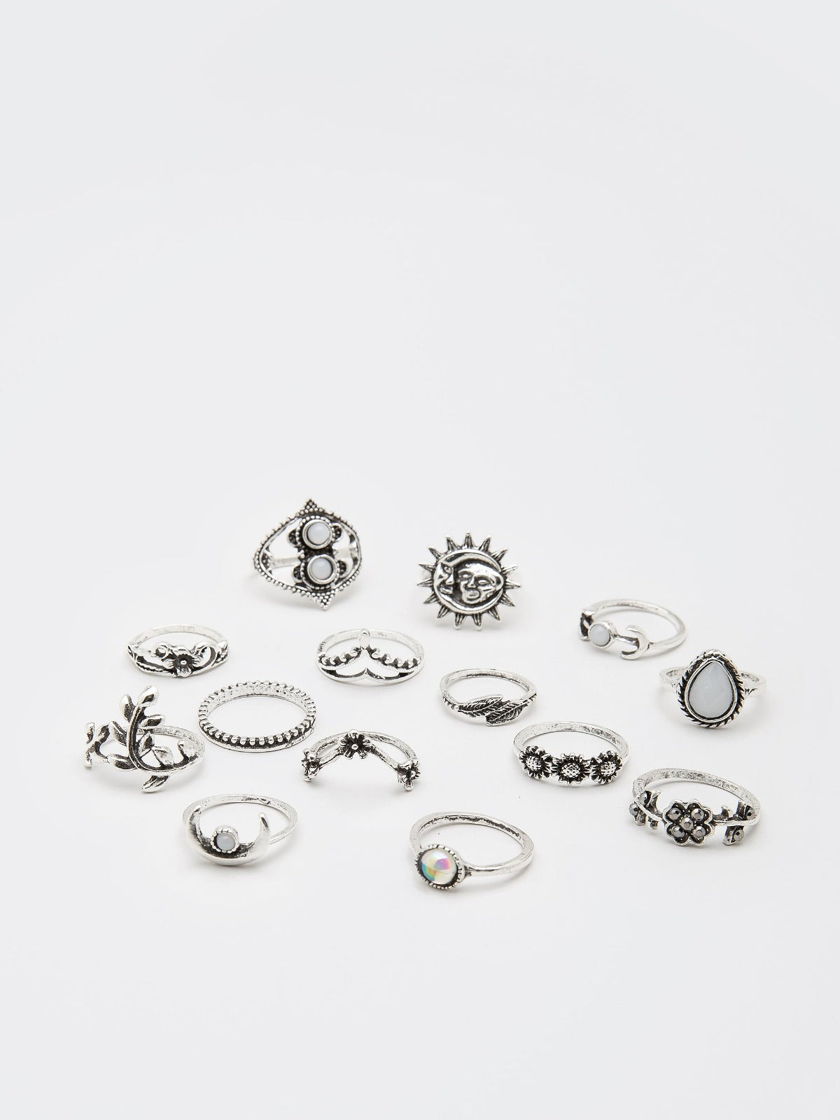Set of 14 mystical rings with grunge vibes designs 